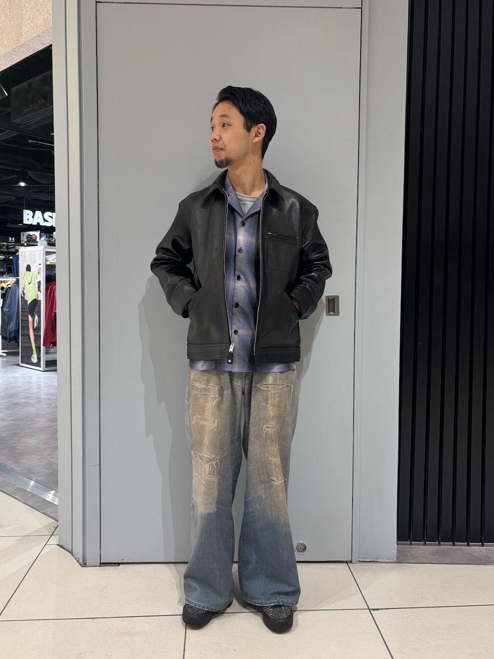 ライダースジャケットを使った「オンブレーチェックシャツ」の人気