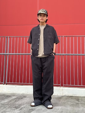 「JOURNAL STANDARD relume（ジャーナルスタンダード　レリューム）のEuropean Flax / ヨーロピアンフラックス ガーメントダイ リネン イージーパンツ（その他パンツ、ブラック系）」を使った、わたしょさん（メンズ・166cm）の夏コーディネート