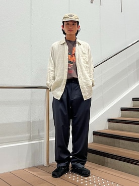 「JOURNAL STANDARD relume（ジャーナルスタンダード　レリューム）のコンフォータブル ストレッチ オーバル イージースラックス（スラックス、ブラック系）」を使った、わたしょさん（メンズ・166cm）の夏コーディネート