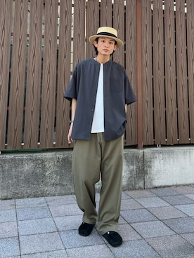 「JOURNAL STANDARD relume（ジャーナルスタンダード　レリューム）の吸水速乾 TECH DOBBY “COOLMAX” クールマックス バンド カラー 半袖 シャツ（シャツ/ブラウス）」を使った、わたしょさん（メンズ・166cm）の夏コーディネート