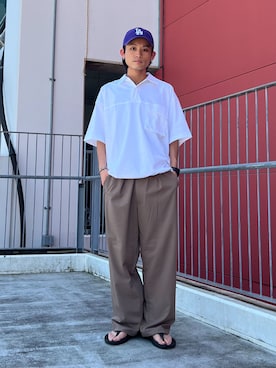 「JOURNAL STANDARD relume（ジャーナルスタンダード　レリューム）のTRトロ オーバーパンツ（スラックス、ブラウン系）」を使った、わたしょさん（メンズ・166cm）の夏コーディネート