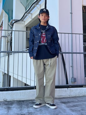 「Levi's（リーバイス）の《追加》Levi’s(R) / リーバイス(R) 別注 TYPE２リジッド トラッカージャケット（デニムジャケット、ブルー系）」を使った、わたしょさん（メンズ・166cm）の夏コーディネート