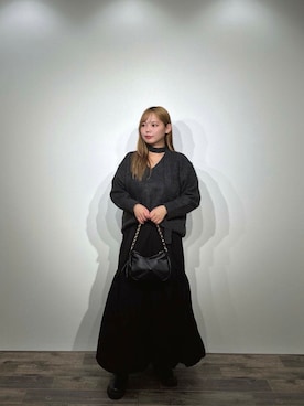 「SENSE OF PLACE by URBAN RESEARCH（センスオブプレイスバイアーバンリサーチ）のVネックチョーカーチュニックセーター（ニット/セーター、グレー系）」を使った、みゆさん（レディース・159cm）の秋コーディネート