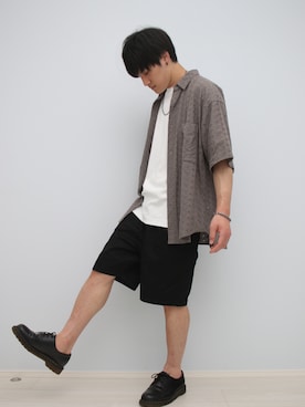 「WYM LIDNM（ウィム バイ リドム）の【WYM LIDNM】EMBROIDERY SHEER SHIRT（シャツ/ブラウス、ベージュ系）」を使った、Yukiさん（メンズ・171cm）の春コーディネート