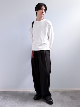 「WYM LIDNM（ウィム バイ リドム）のEXTRA FINE COTTON CROPPED L/S TEE（Tシャツ/カットソー、ホワイト系）」を使った、Yukiさん（メンズ・171cm）の春コーディネート