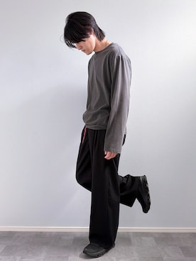 「WYM LIDNM（ウィム バイ リドム）のEXTRA FINE COTTON CROPPED L/S TEE（Tシャツ/カットソー、グレー系）」を使った、Yukiさん（メンズ・171cm）の夏コーディネート