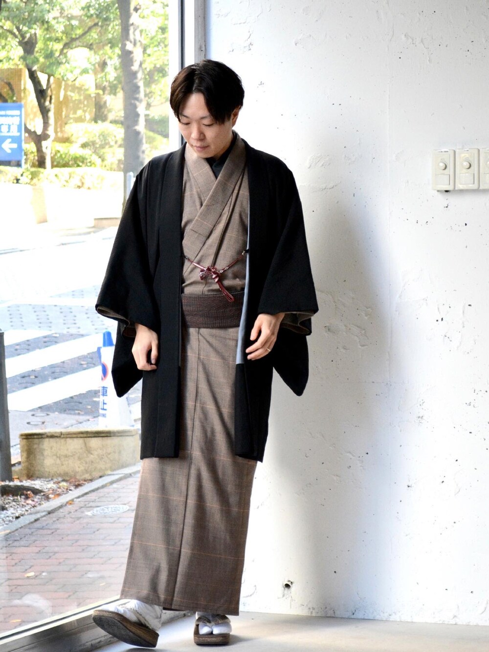 「冬コーデ、着物、着物コーデ、着物男子、きもの」｜「Calen Blossoのアイテム（サンダル、ブラウン系）」を使った、たいちゃんさん（メンズ・164cm）の秋コーディネートの1枚目の写真