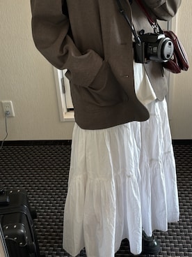 「アイテム（ローファー、グリーン系）」を使った、りさん（レディース・162cm）の秋コーディネート