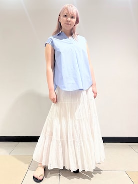 「DRESSTERIOR（ドレステリア）のフレンチスリーブ スキッパーブラウス（シャツ/ブラウス、ブルー系）」を使った、あき／ドレステリア柏高島屋SC店さん（レディース・160cm）の夏コーディネート