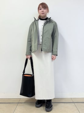 「DRESSTERIOR（ドレステリア）のレインマウンテンパーカー（ブルゾン、グリーン系）」を使った、あき／ドレステリア柏高島屋SC店さん（レディース・160cm）の冬コーディネート