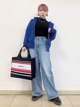 「DRESSTERIOR（ドレステリア）の【再入荷】デキシー吊裏毛ジップアップパーカ（パーカー、ブルー系）」を使った、あき／ドレステリア柏高島屋SC店さん（レディース・160cm）の冬コーディネート