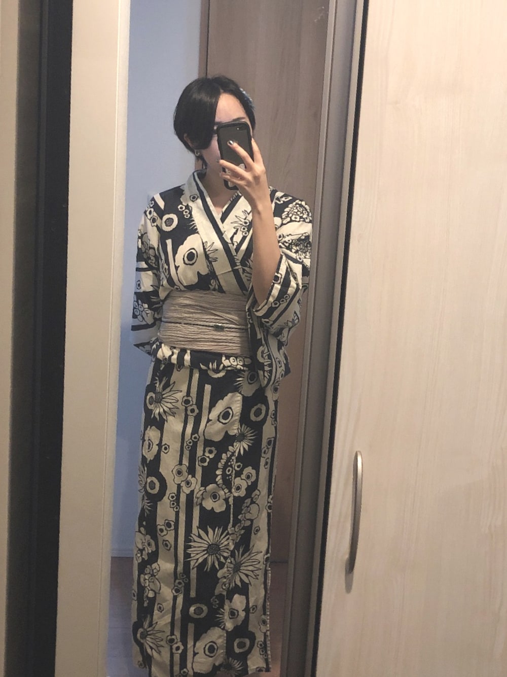 「浴衣、夏祭り」｜「UNIQLOのアイテム（浴衣、ブラック系）」を使った、ぎぶあぷさん（レディース・161cm）の秋コーディネートの1枚目の写真