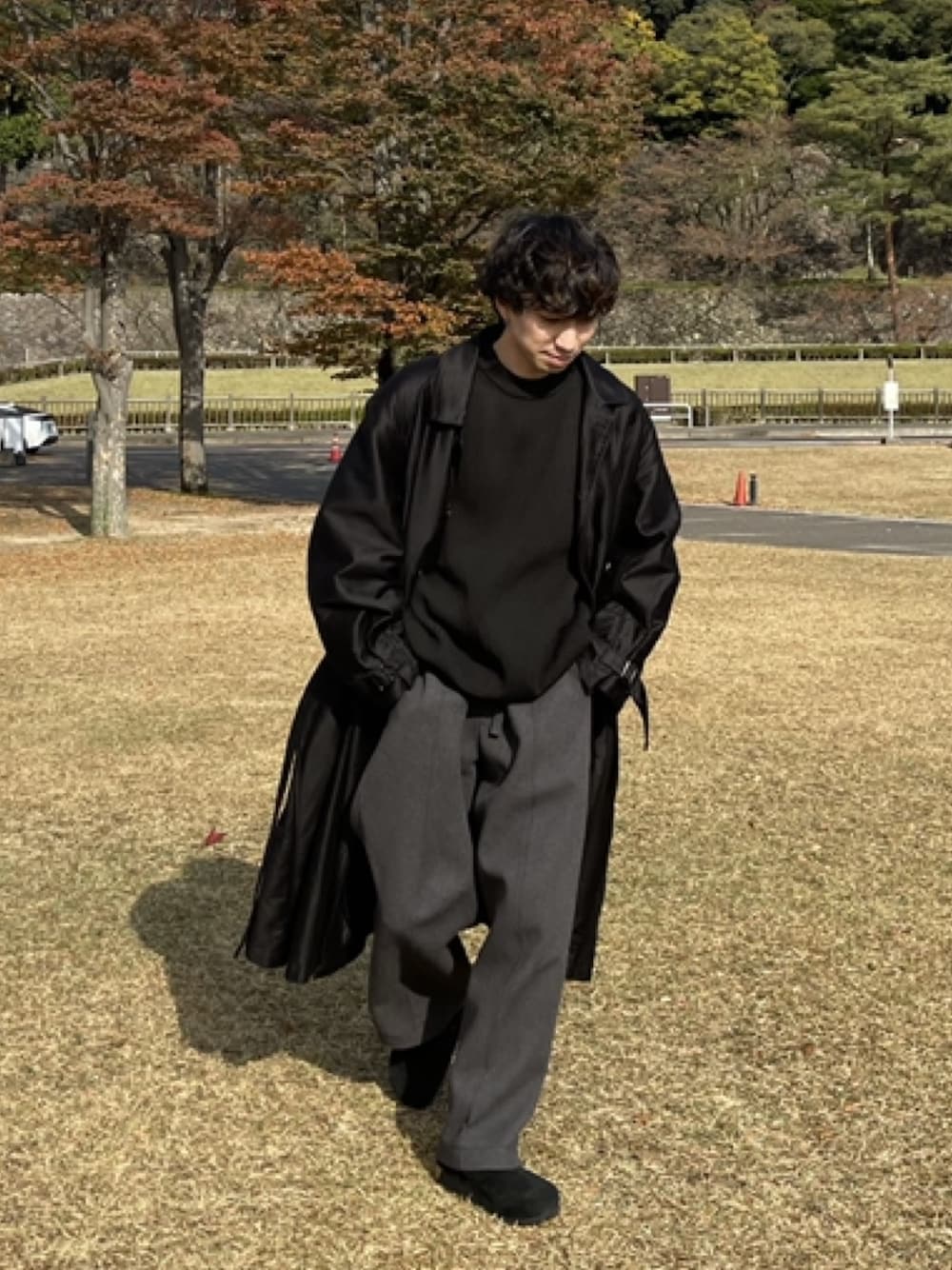 OUTILのステンカラーコートを使った人気ファッションコーディネート - WEAR