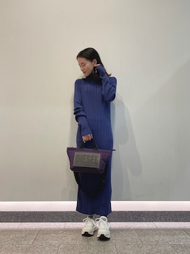 「DIESEL」｜「アイテム（ワンピース/ドレス）」を使った、唯さん（レディース・160cm）の秋コーディネート