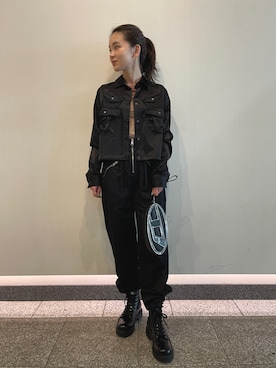 「DIESEL」｜「アイテム（ブーツ）」を使った、唯さん（レディース・160cm）の秋コーディネート