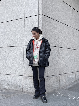 「DIESEL（ディーゼル）のアイテム（その他パンツ）」を使った、唯さん（レディース・160cm）の秋コーディネート