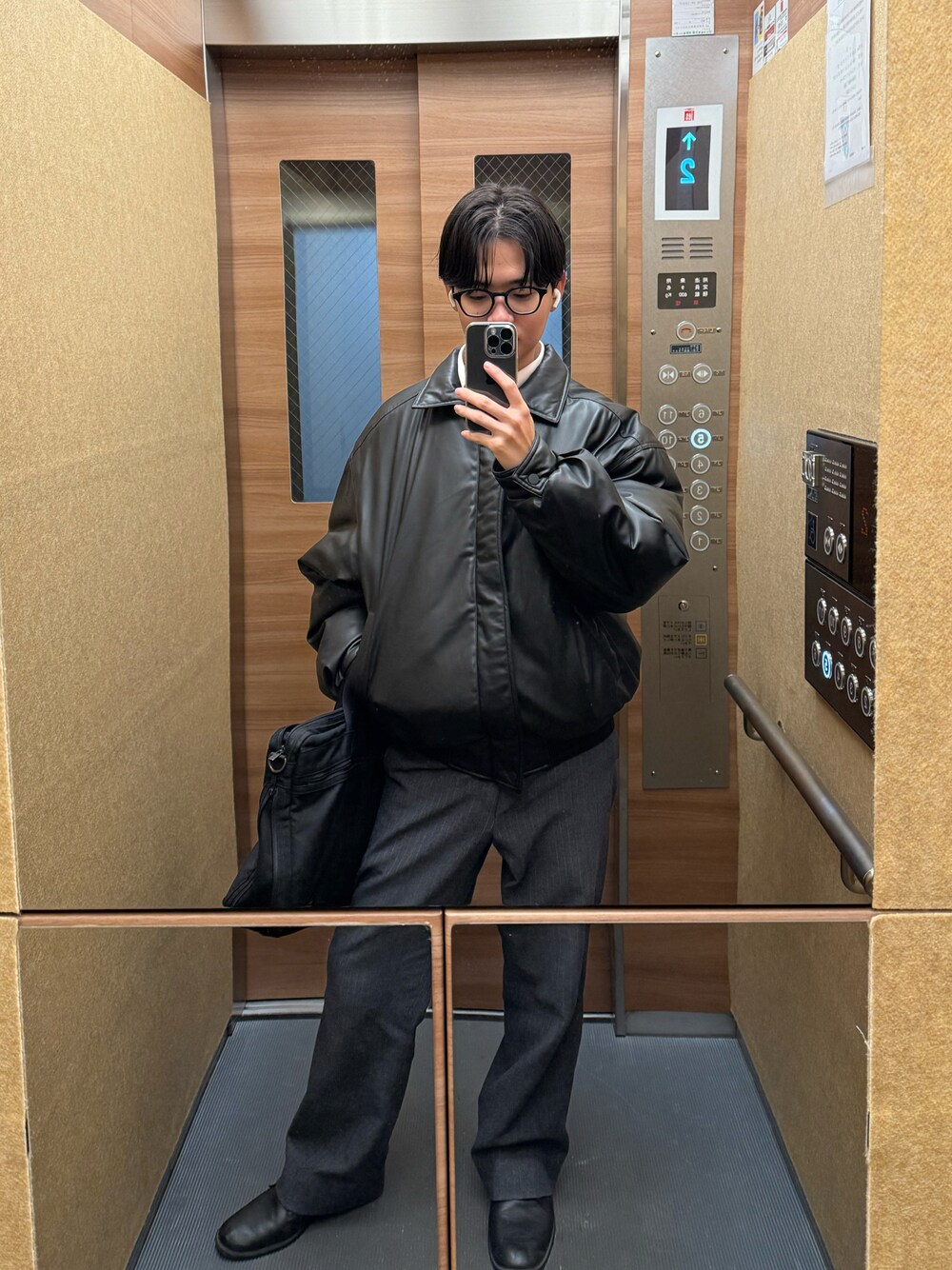 「ZARAのアイテム（ジャケット/アウター、ブラック系）」を使った、おのさん（メンズ・165cm）の冬コーディネートの1枚目の写真