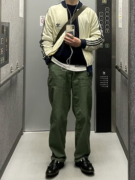 「REGAL（リーガル）のアイテム（ローファー、ブラック系）」を使った、あさひさん（メンズ・168cm）の冬コーディネート