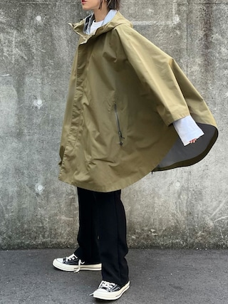 【新品タグ付き】LOEFF（ロエフ）ナイロン タフタ ポンチョ 新品タグ付き】LOEFF（ロエフ）ナイロン タフタ ポンチョ