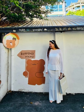 「CELINE（セリーヌ）のアイテム（トートバッグ）」を使った、Sunny Fanさん（レディース・170cm）の冬コーディネート