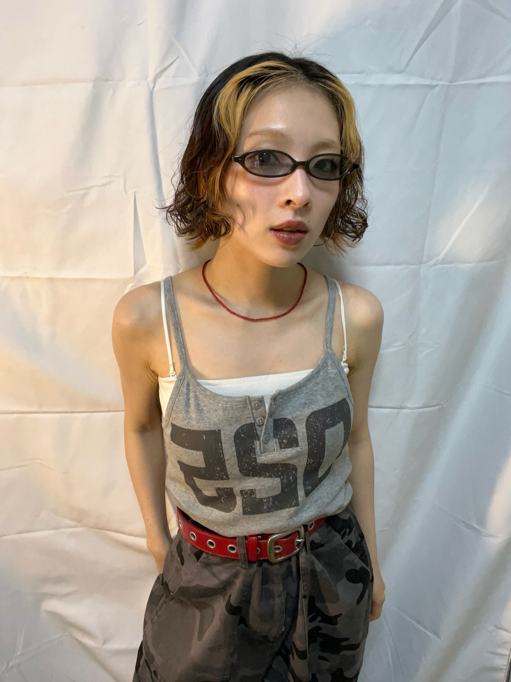 「JEANASIS、JEANASiS、キャミソール」｜「JEANASISの【25quee】ナンバリングカップ付きキャミ/497155（キャミソール、グレー系）」を使った、JEANASIS  STAFFさん（レディース・146cm）の夏コーディネートの1枚目の写真