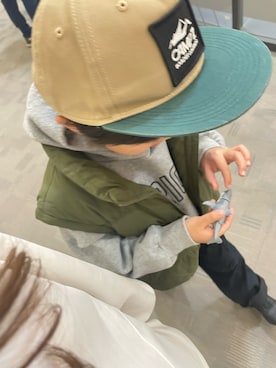 「GU（ジーユー）のアイテム（ダウンベスト）」を使った、ゆうさん（キッズ・120cm）の冬コーディネート