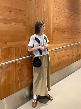 「MUJI」｜「アイテム（ジャンパースカート）」を使った、n ι c o ニコさん（レディース・157cm）の秋コーディネート