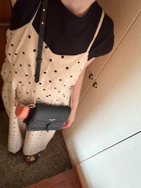 「アイテム（コインケース）」を使った、かなこさん（レディース・156cm）の夏コーディネート