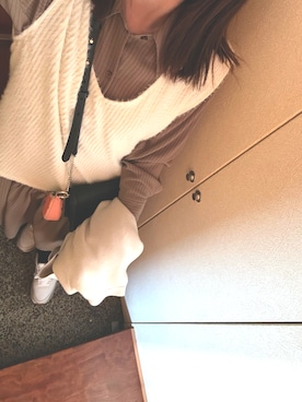 「アイテム（コインケース）」を使った、かなこさん（レディース・156cm）の秋コーディネート