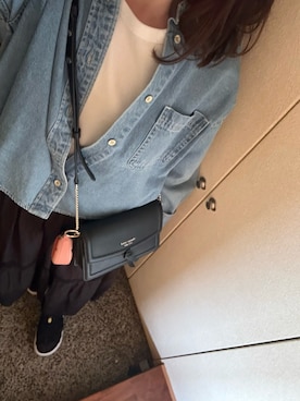 「アイテム（コインケース）」を使った、かなこさん（レディース・156cm）の春コーディネート