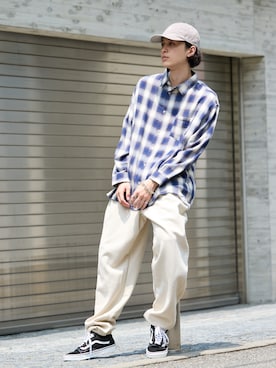 「FRUIT OF THE LOOM（フルーツオブザルーム）のアイテム」を使った、Rooptokyoさん（メンズ・178cm）の秋コーディネート