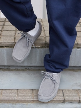 「Clarks（クラークス）のClarks/クラークス Wallabee Lite Cola Suede ワラビー ライト ヒートエンボス スエード アウトドア メンズ 2026年秋冬（ブーツ）」を使った、Rooptokyoさん（メンズ・178cm）の夏コーディネート