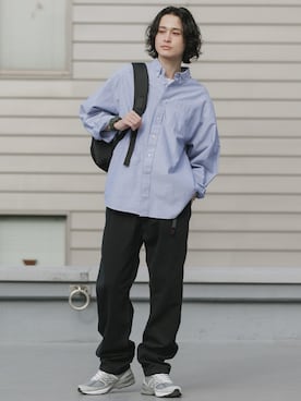 「Gramicci（グラミチ）のGramicci/グラミチ TC/TWILL RESOPT PANTS TCツイルリゾートパンツ 日本限定（チノパンツ、ブラック系）」を使った、Rooptokyoさん（メンズ・178cm）の春コーディネート