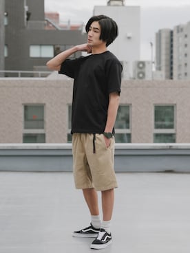 「Gramicci（グラミチ）のGramicci /グラミチ G-SHORT ショートパンツ ハーフパンツ 2026年春夏（チノパンツ、ベージュ系）」を使った、Rooptokyoさん（メンズ・178cm）の春コーディネート