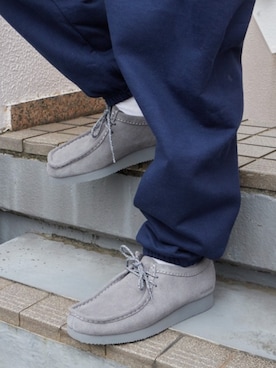 「Clarks（クラークス）のClarks/クラークス Wallabee Lite Cola Suede ワラビー ライト ヒートエンボス スエード アウトドア メンズ 2026年秋冬（ブーツ）」を使った、Rooptokyoさん（メンズ・178cm）の夏コーディネート