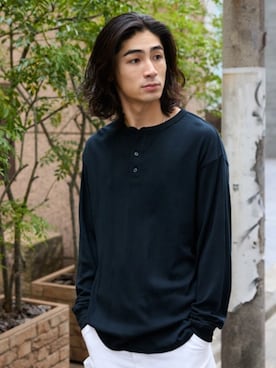 「MILLER（ミラー）のR.P.miller/ミラー パネルリブ CF ヘンリーネック 長袖カットソー H/N 秋服 2026年秋冬（Tシャツ/カットソー、ブラック系）」を使った、Rooptokyoさん（メンズ・178cm）の秋コーディネート