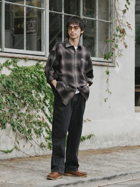 「Levi's（リーバイス）のLEVI'S/リーバイス 565 LOOSE STRAIGHT ルーズストレート デニムパンツ ストレートシルエット（デニムパンツ、ブラック系）」を使った、Rooptokyoさん（メンズ・178cm）の春コーディネート