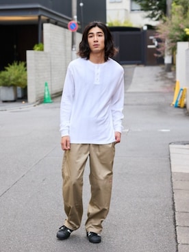 「Dickies（ディッキーズ）の【ROOPTOKYO別注】Dickies/ディッキーズ EASY DOUBLE KNEE PANTS イージーダブルニーパンツ スケーター ワークパンツ ルーズフィット 2026年 夏 夏服 秋服（チノパンツ、グリーン系）」を使った、Rooptokyoさん（メンズ・178cm）の秋コーディネート