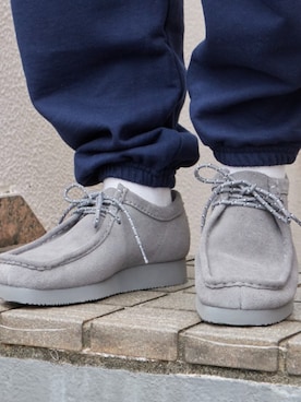 「Clarks（クラークス）のClarks/クラークス Wallabee Lite Cola Suede ワラビー ライト ヒートエンボス スエード アウトドア メンズ 2026年秋冬（ブーツ）」を使った、Rooptokyoさん（メンズ・178cm）の夏コーディネート