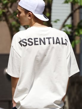 「FOG ESSENTIALS（エフオージーエッセンシャルズ）のアイテム（トップス）」を使った、Rooptokyoさん（メンズ・178cm）の夏コーディネート