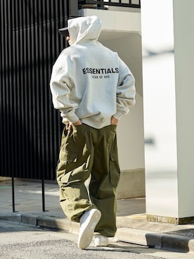 「FOG ESSENTIALS（エフオージーエッセンシャルズ）のアイテム」を使った、Rooptokyoさん（メンズ・180cm）の秋コーディネート