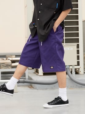 「GILDAN（ギルダン）のアイテム」を使った、Rooptokyoさん（メンズ・178cm）の夏コーディネート