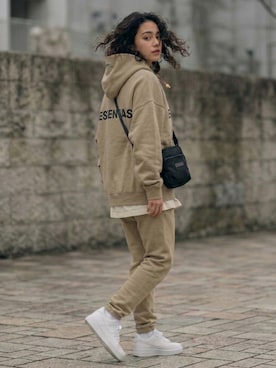 「GILDAN（ギルダン）のアイテム」を使った、Rooptokyoさん（レディース・157cm）の春コーディネート