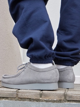 「Clarks（クラークス）のClarks/クラークス Wallabee Lite Cola Suede ワラビー ライト ヒートエンボス スエード アウトドア メンズ 2026年秋冬（ブーツ）」を使った、Rooptokyoさん（メンズ・178cm）の夏コーディネート