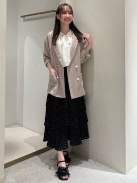 「ASTORIA ODIER（アストリアオディール）のラッフルフリルブラウス（シャツ/ブラウス、ホワイト系）」を使った、ASTORIA ODIER（アストリア オディール）さん（レディース・160cm）の春コーディネート