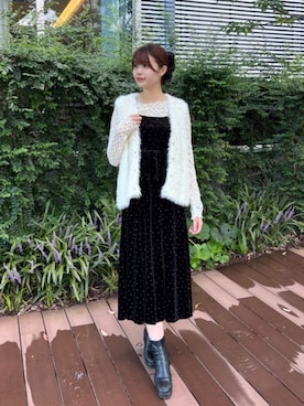 「ASTORIA ODIER（アストリアオディール）のラインストーンベロアキャミワンピース（ワンピース、ブラック系）」を使った、ASTORIA ODIER（アストリア オディール）さん（レディース・162cm）の秋コーディネート