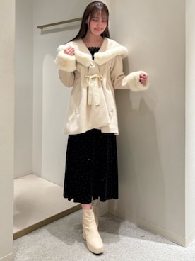 「アイテム（その他アウター、ホワイト系）」を使った、ASTORIA ODIER（アストリア オディール）さん（レディース・159cm）の冬コーディネート