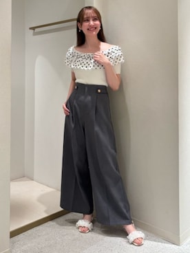 「TRUDEA（トルディア）のマリンボタンセミワイドパンツ（その他パンツ、グレー系）」を使った、ASTORIA ODIER（アストリア オディール）さん（レディース・159cm）の夏コーディネート