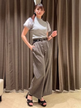 「ASTORIA ODIER（アストリアオディール）の袖ファー半袖ニット（ニット/セーター、グレー系）」を使った、ASTORIA ODIER（アストリア オディール）さん（レディース・159cm）の夏コーディネート