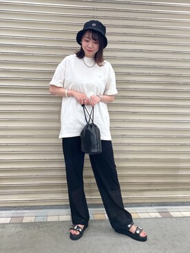 「PBLIM（ページボーイリム）のPAGEBOYLIM/ロゴ刺繍バケットハット2（ハット）」を使った、lucaさん（レディース・161cm・20代）の夏コーディネート